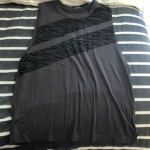 Under Armour heat-gear Workout top